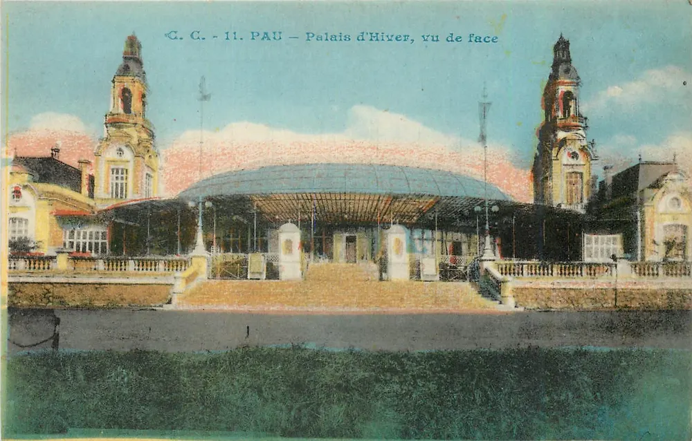 Pau — Palácio de Hirer, vista da frente — C. C. - 11 - Frente