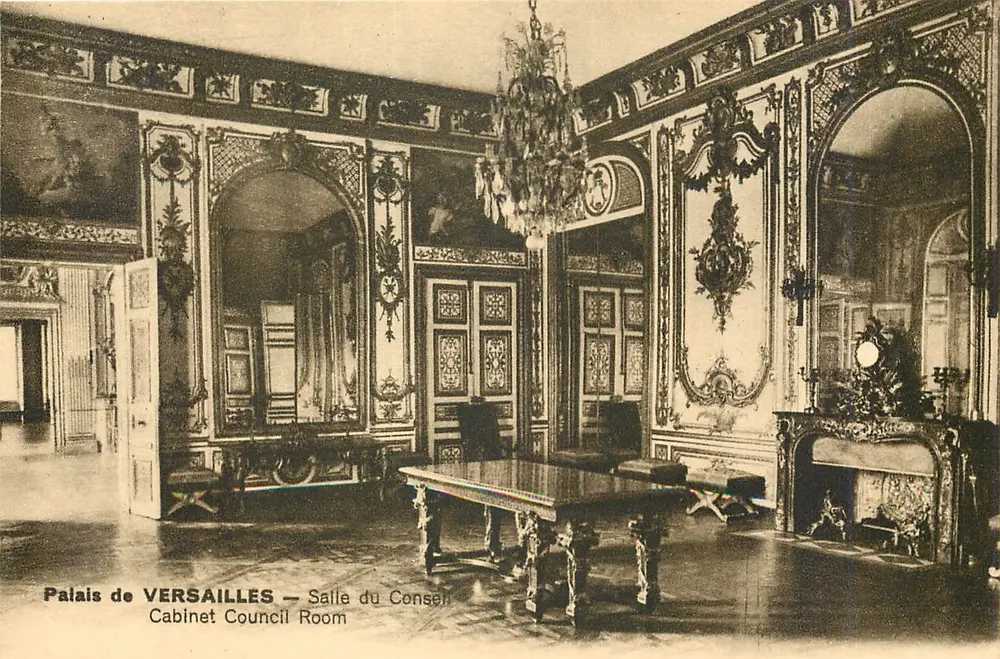 Palácio de VERSAILLES — Sala do Conselho — Cabinet Council Room - Frente