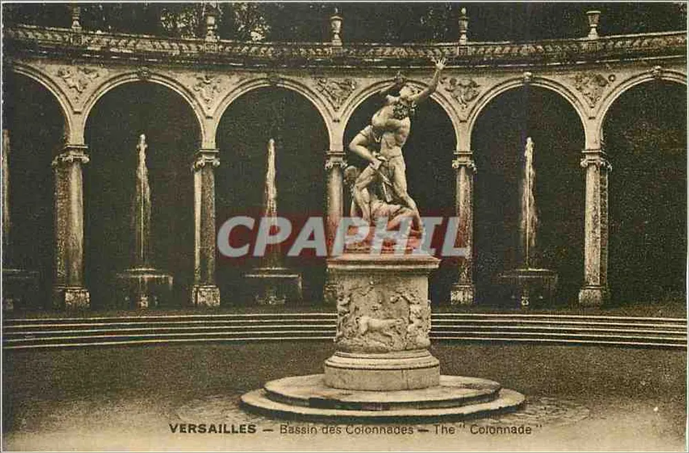 Versailles — Bassin das Colunatas — The 'Colonnade' - Frente