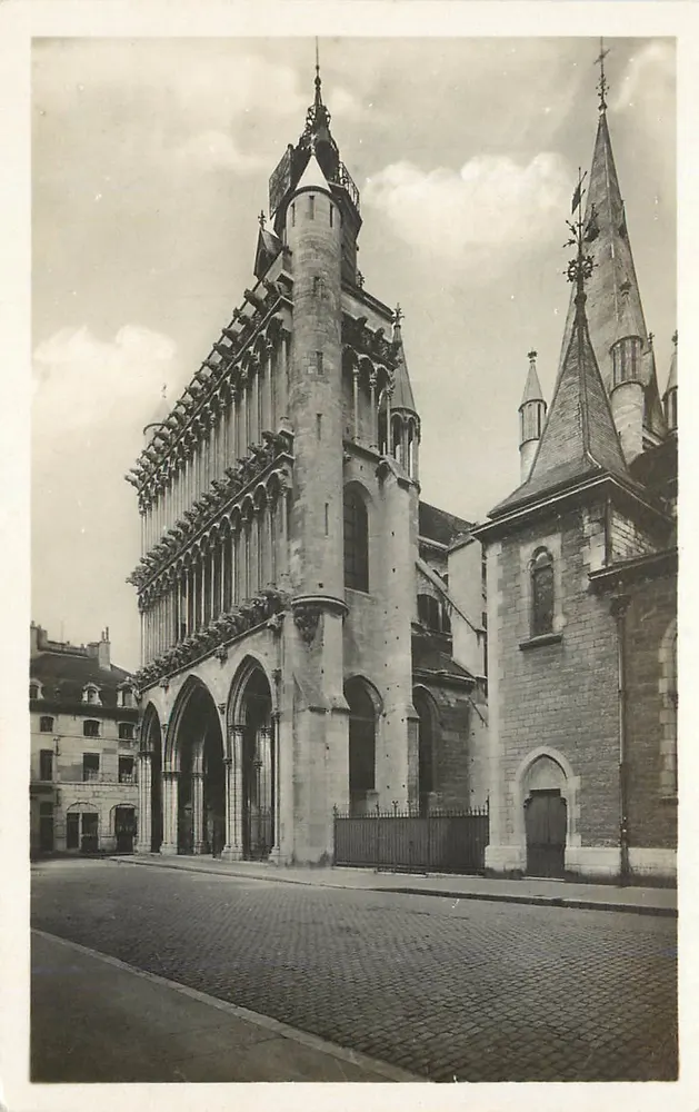 Dijon — A Igreja de São Miguel — Editor L. Letellier, n°211 - Frente