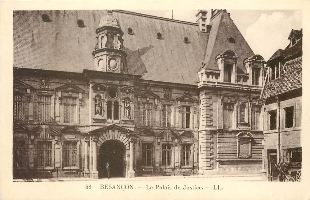 Besançon — O Palácio de Justiça — LL. - Frente