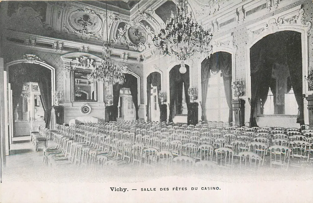 Vichy — Salle des fêtes du casino — STREACH PHIL - Recto