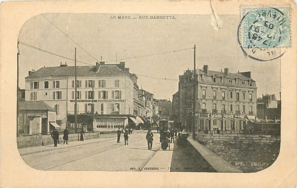 Le Mans — Rue Gambetta — vue de la Nouvelle Taverne, éditeur IMP. E. HOUSSBEAU - Frente