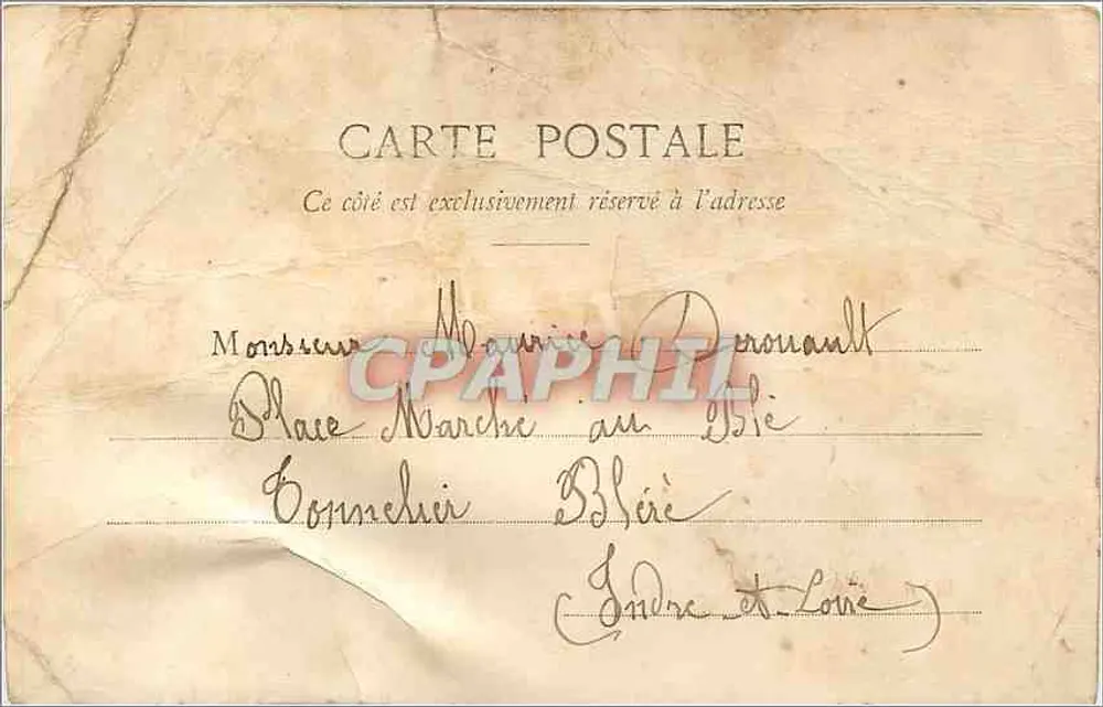 Scène de village — trois personnages en costume traditionnel devant une maison — éditeur Moïlles Baisse, n° IV - Rewers