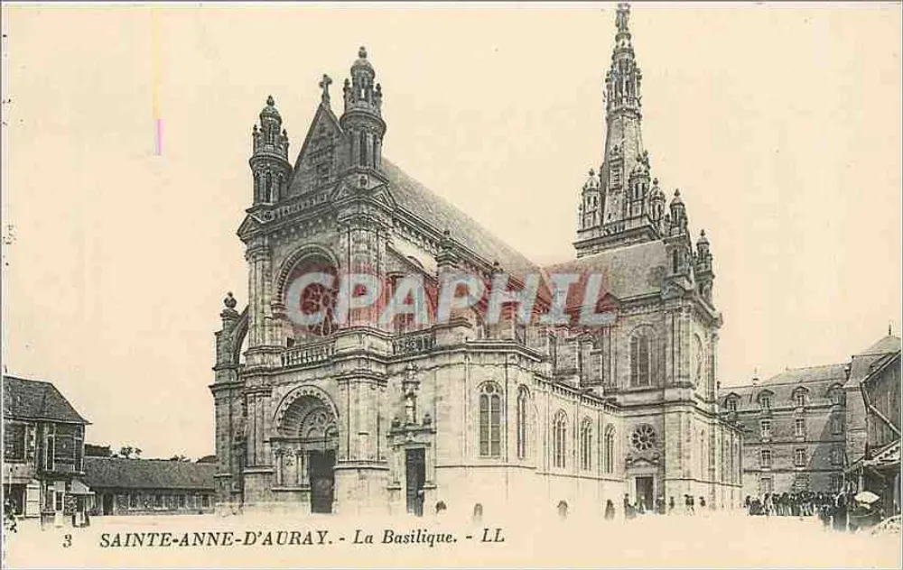 Sainte-Anne-d'Auray - A Basílica — LL - Frente