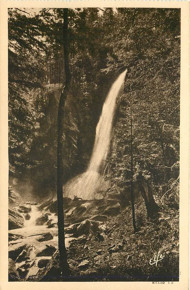 Cachoeira do Cheur — Vale do Lys — editor Relio 12 - Frente