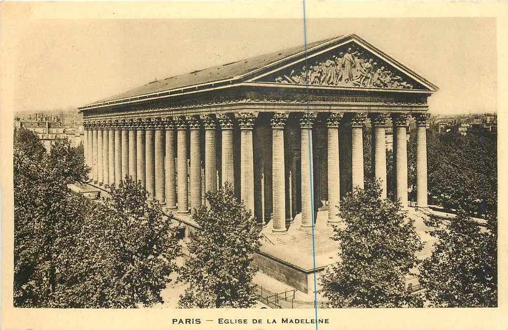 Paris — Igreja da Madeleine — vista do edifício com colunatas - Frente