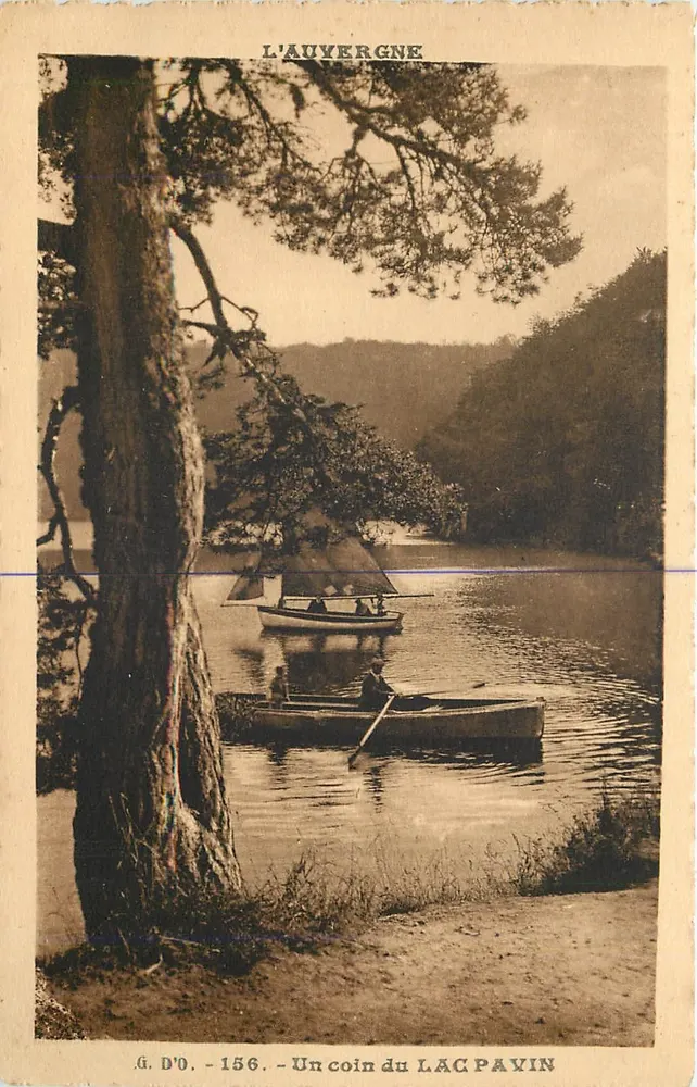 A Auvergne - Um canto do Lago Pavin — G. D'O. - 156 - Frente