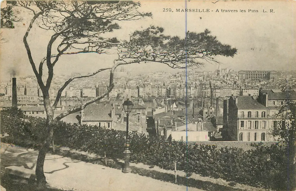 Marseille - Através os Pins - L. R. n°259 - Frente