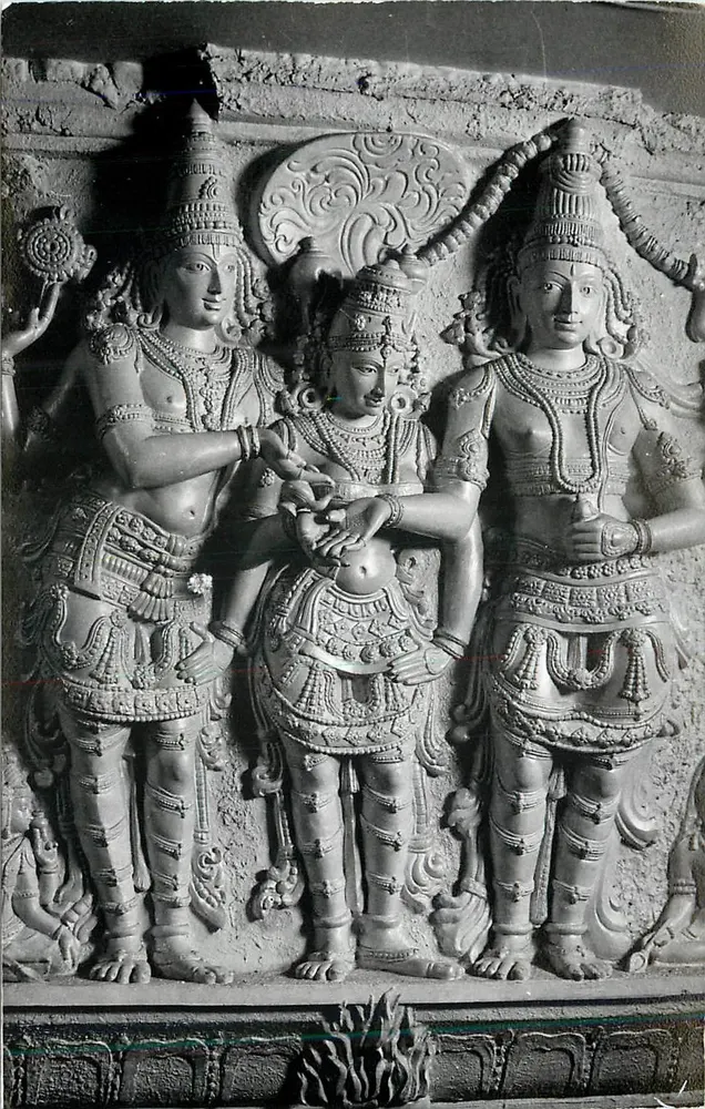 Mariage de Sri Meenakshi avec Sire — Sri Meenakshi Temple - MADURAI - Recto