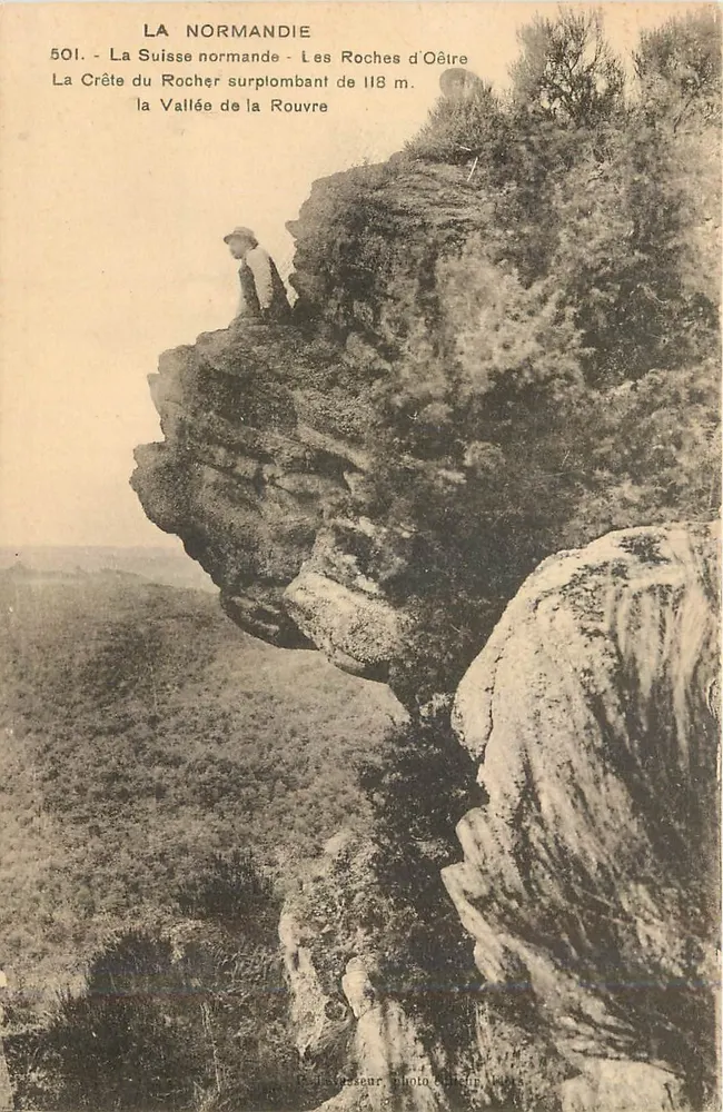 La Normandie — Les Roches d'Oêtre, La Crête du Rocher surplombant de 118 m — Photo J. Flesser, Éd. Flez - Recto