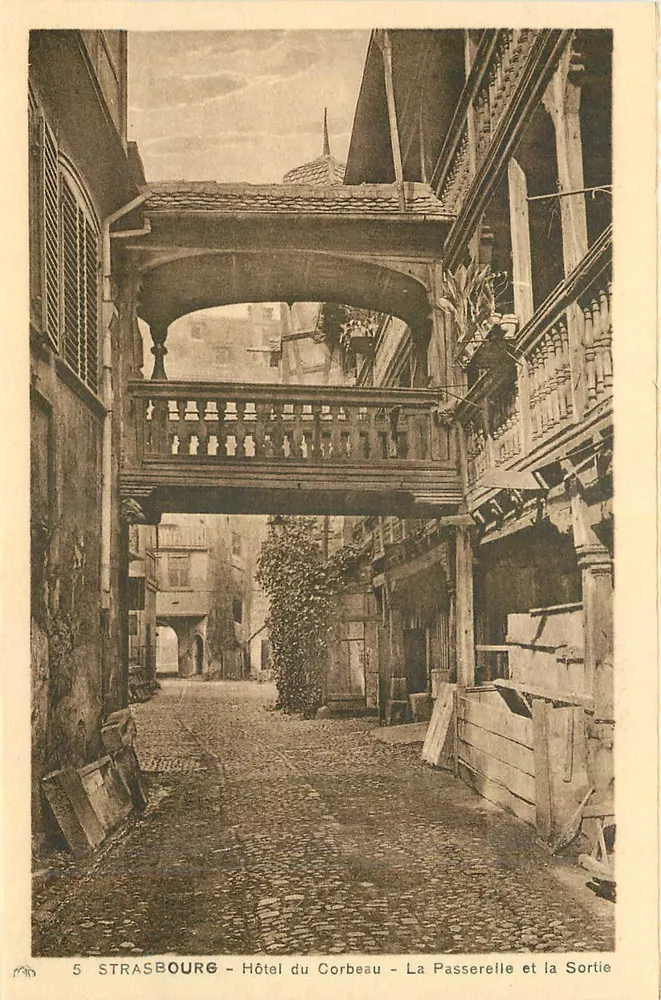 Strasbourg - Hôtel du Corbeau - La Passerelle et la Sortie - Recto