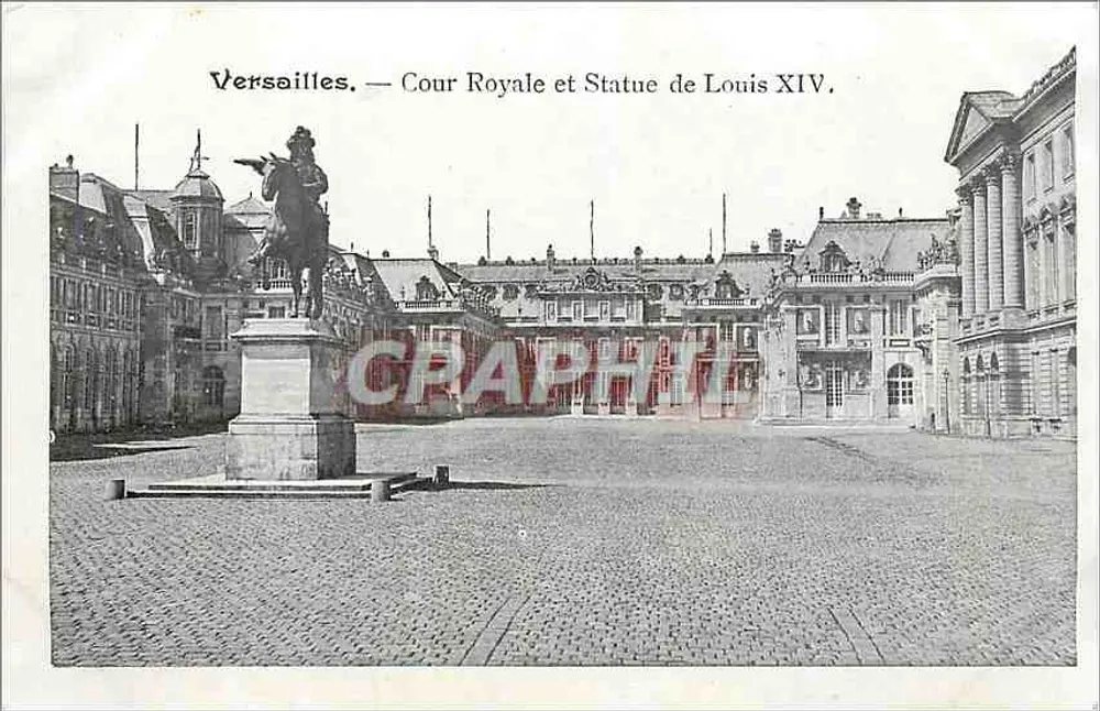 Versailles — Cour Royale et Statue de Louis XIV - Recto