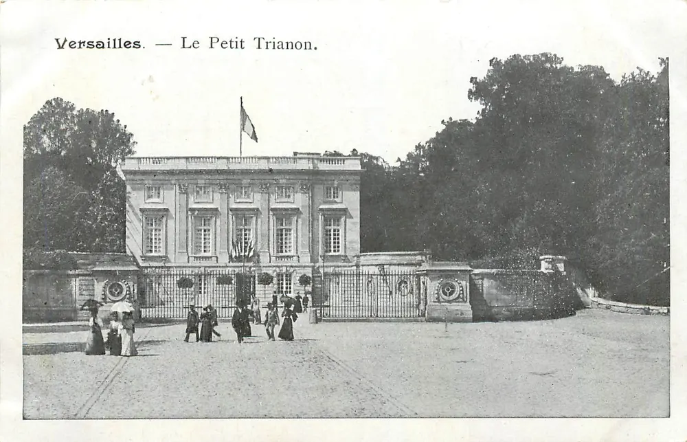 Versailles — O Petit Trianon — Editor não identificado, número de série não visível - Frente