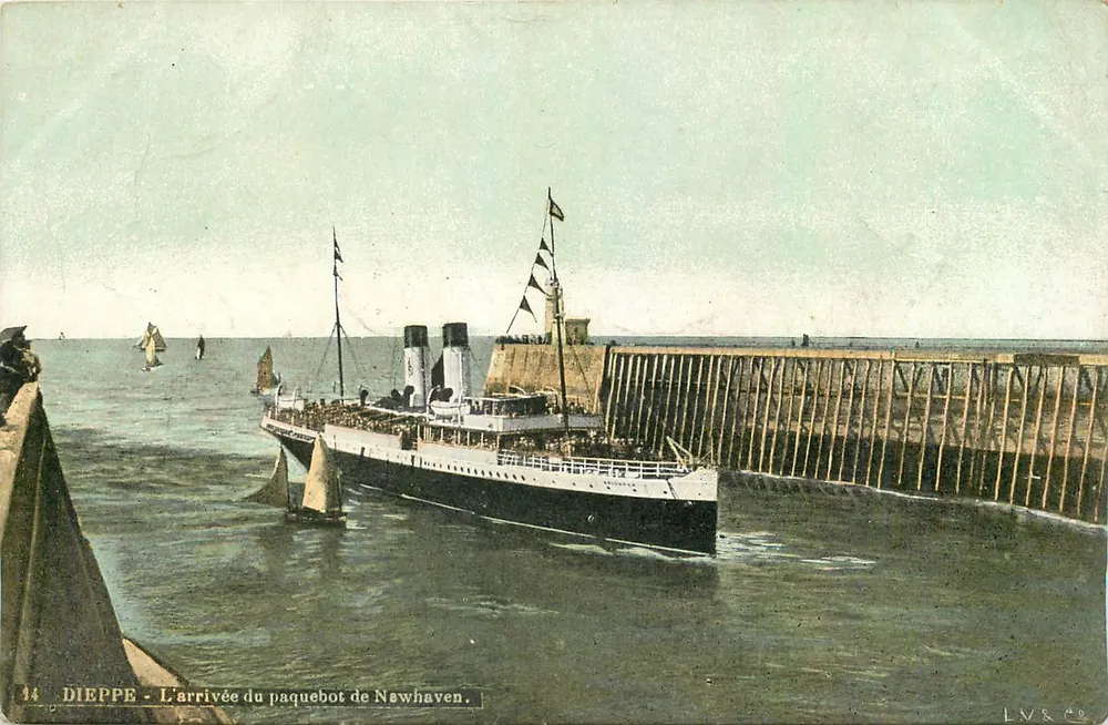 DIEPPE - L'arrivée du paquebot de Newhaven — LV & Cie, n°14 - Recto