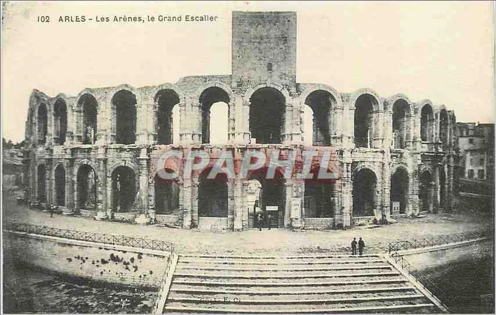 Arles - As Arenas, a Grande Escada — editor Zecchi & Cie, n° 102 - Frente