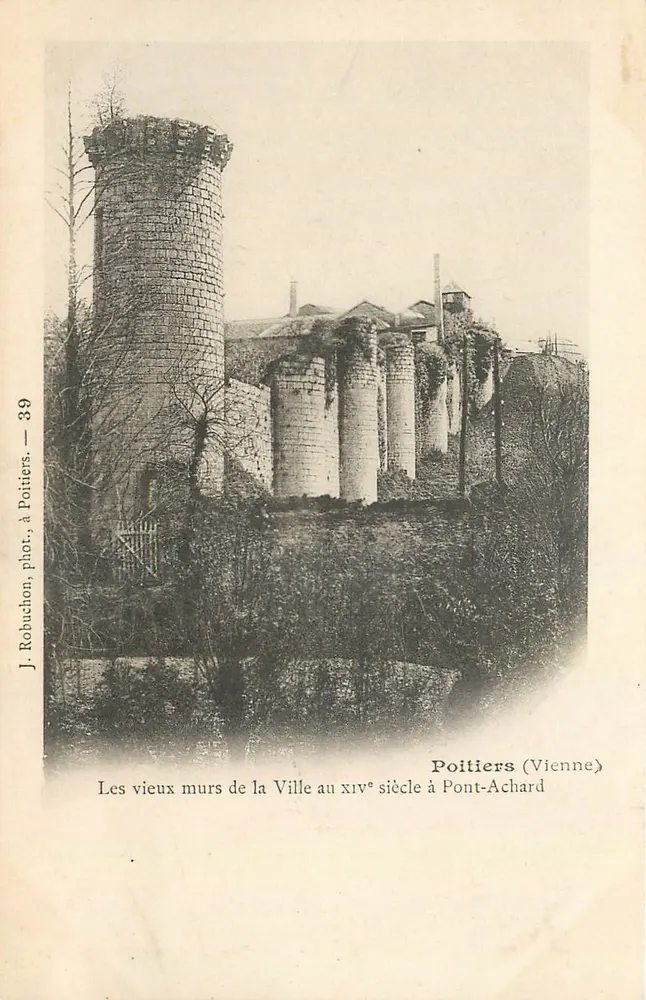 Die alten Mauern der Stadt im 14. Jahrhundert in Pont-Achard — Poitiers (Vienne) — J. Rohuchon, phot. — n° 39 - Vorderseite