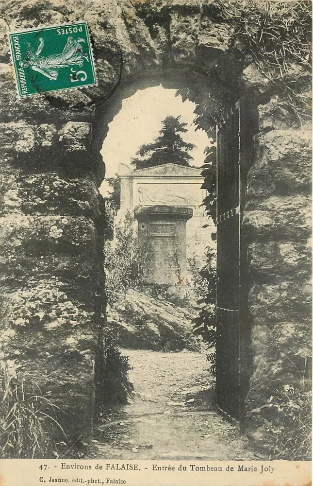 Umgebung von Falaise — Eingang zum Grabmal von Marie Joly — C. Jeanne, Verlag-Fotograf, Falaise - Vorderseite
