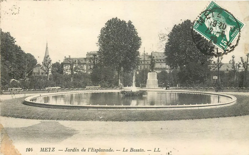 Metz — Jardin de l'Esplanade — Le Bassin — LL - Recto