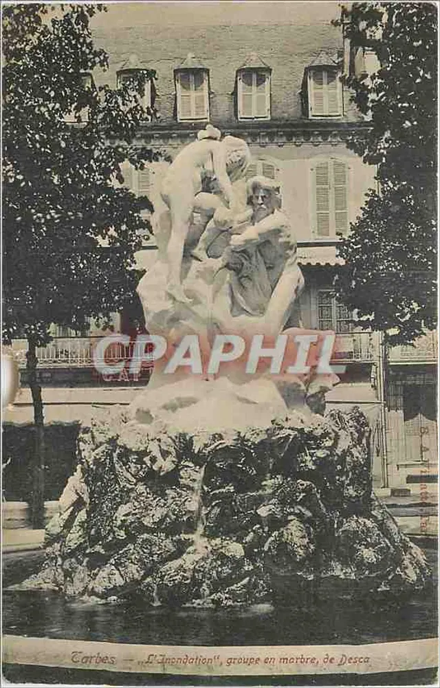 Tarbes — 'L'Inondation', groupe en marbre, de Desca - Recto