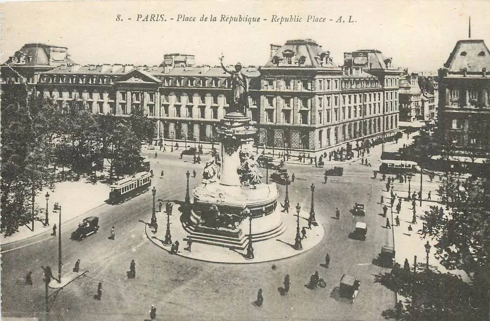 Paris - Place de la République — A. L. - Frente