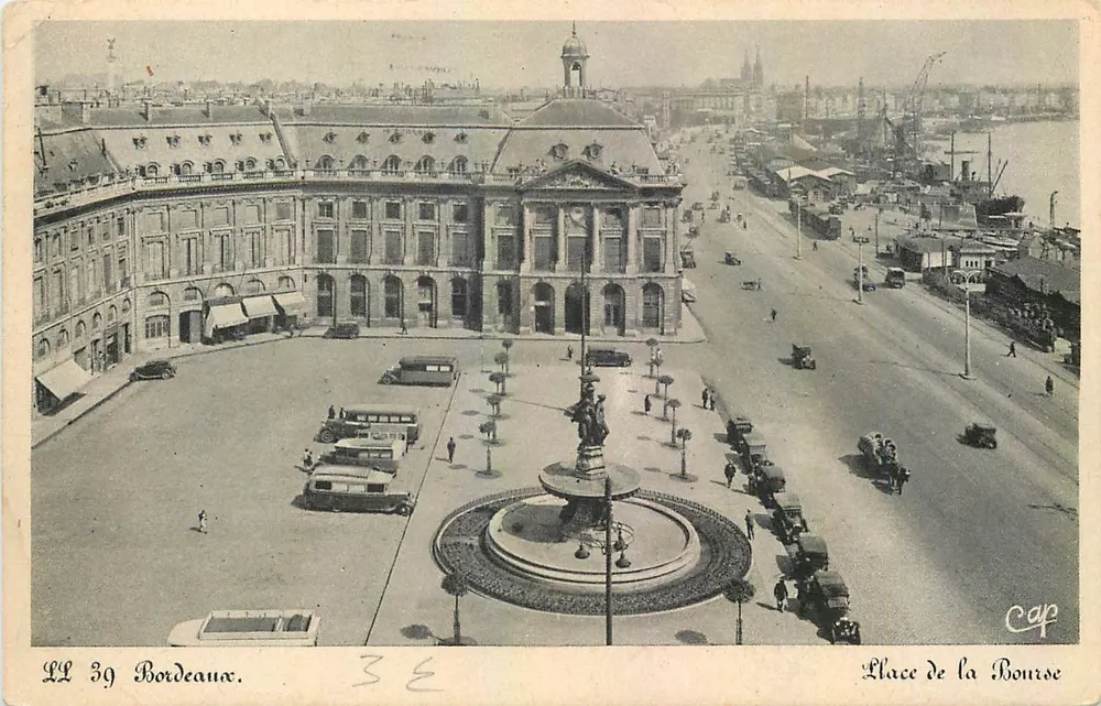 Bordeaux — Place de la Bourse — editor Cap, n° LL 39 - Frente
