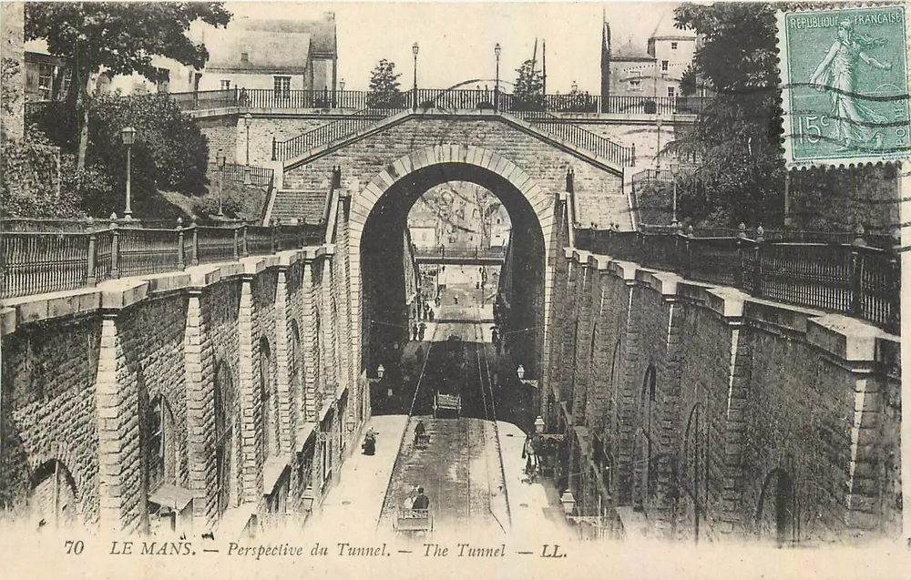 Le Mans — Perspectiva do Túnel — LL. - Frente