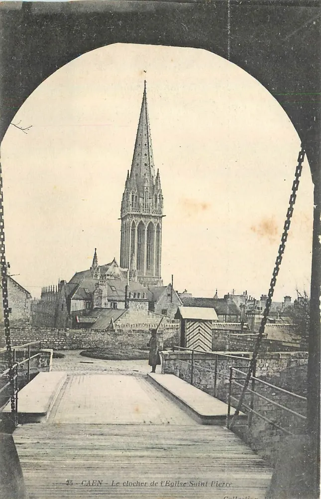 Gaen - Il campanile della Chiesa di San Pietro — Collection H - Recto