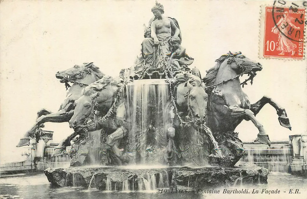 Bartholdi Fountain - The Facade — Lyon — E.R. - Front