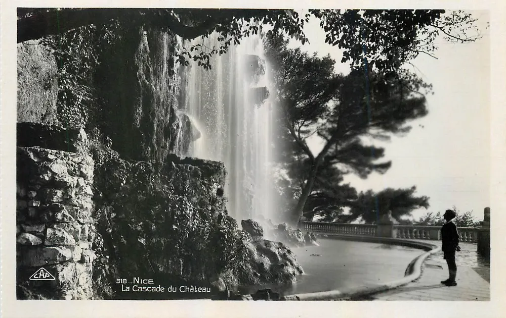 Nice - A Cascata do Castelo — Bilhete postal antigo n°318, editor CAA - Frente