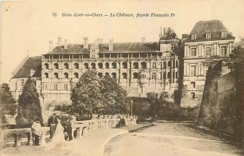 Blois (Loir-et-Cher) — Das Schloss, Fassade von François Ier — André Dauge, n°79 - Vorderseite