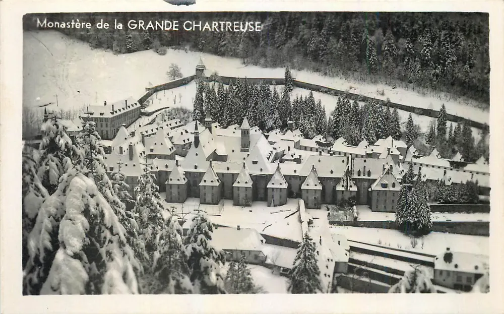 Mosteiro da GRANDE CHARTREUSE — vista invernal nevada — editor não visível - Frente