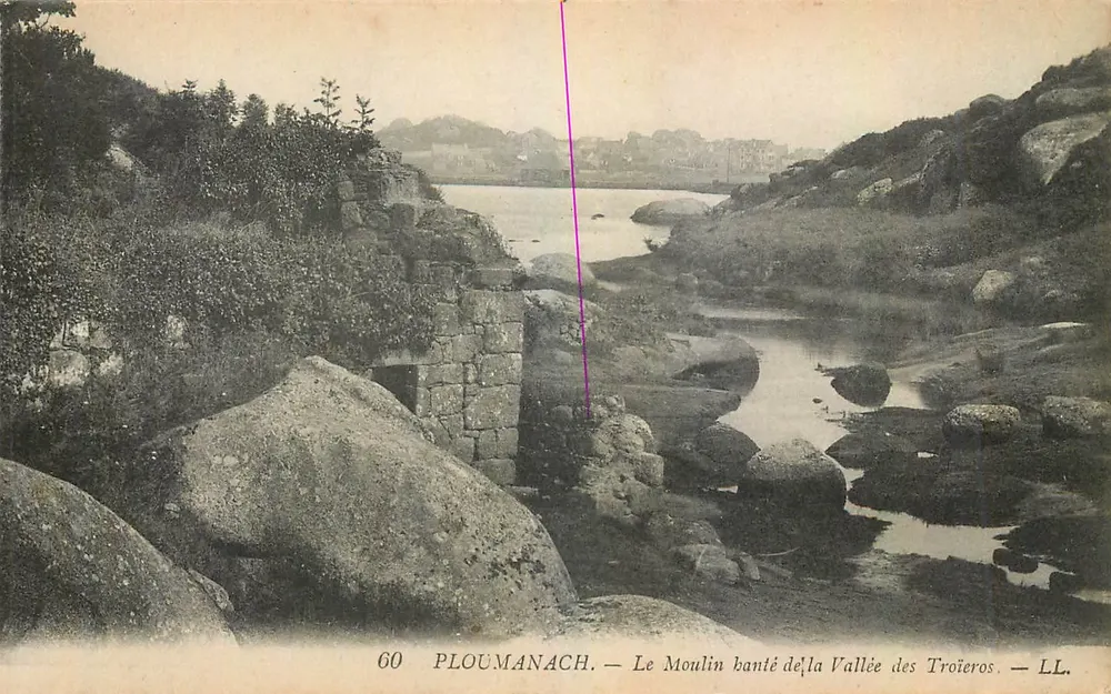 PLOUMANACH — Le Moulin banté de la Vallée des Troïéros — LL. — N° 60 - Recto