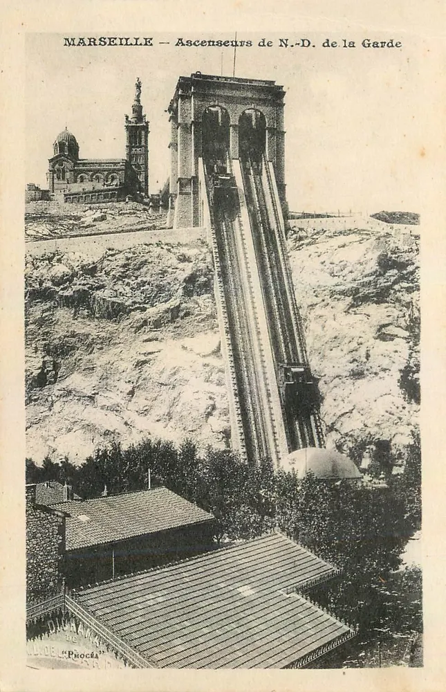 Marselha — Elevadores de N.-D. de la Garde — Phocéa - Frente