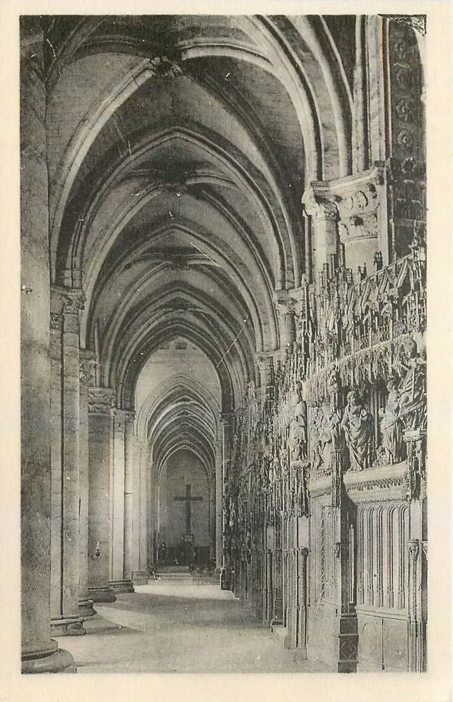 Catedral de Chartres — Lado inferior sul — Século XIII — Edição Houvet, n° 1026 - Frente