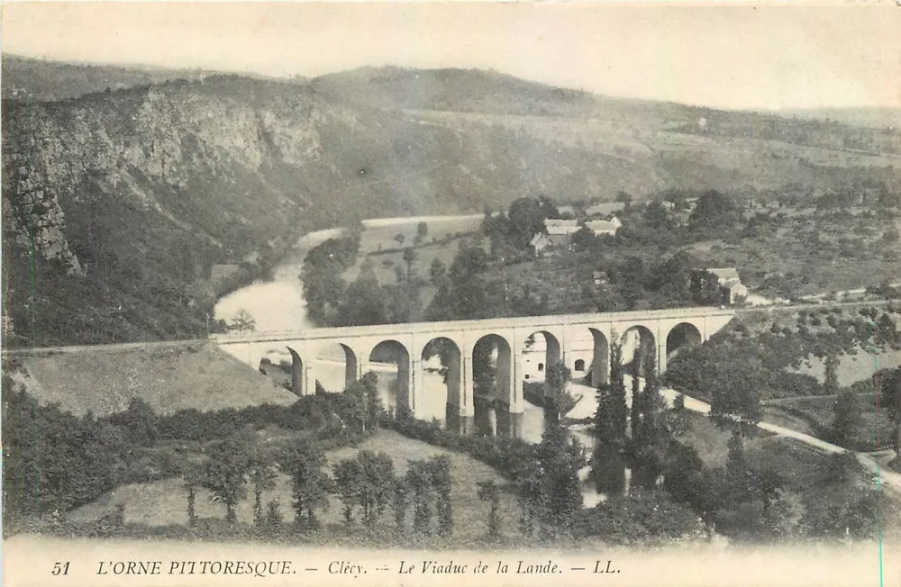De pittoreske Orne — Clécy — De viaduct van de Lande — LL. - Voorkant
