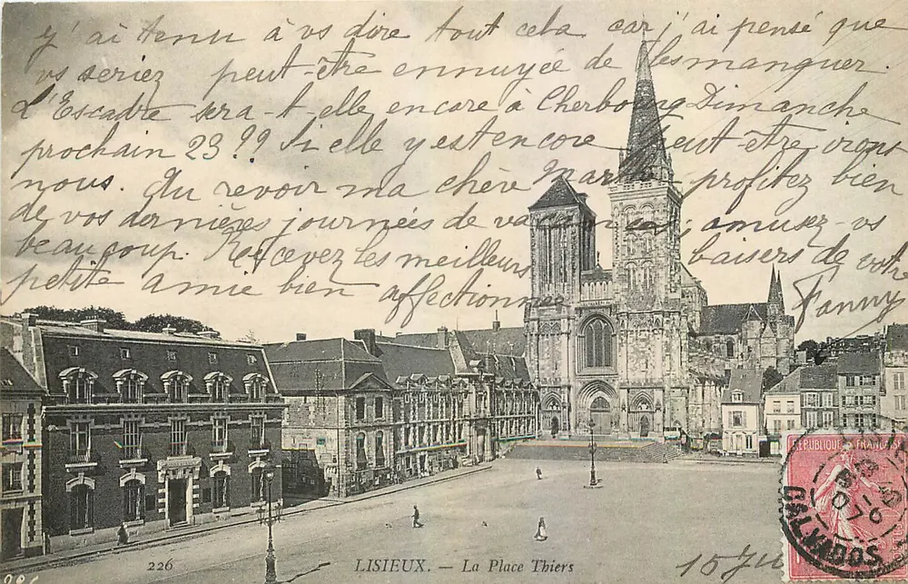 Lisieux — A Praça Thiers — editor Calmados, n°226 - Frente