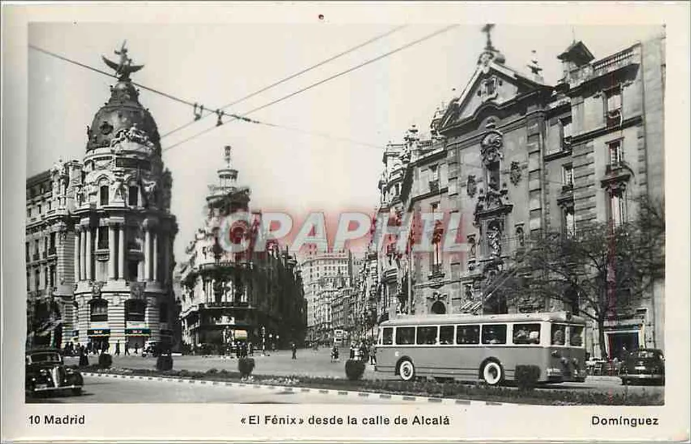 Madrid — Ansicht des Gebäudes « El Fénix » von der calle de Alcalá — Dominguez - Vorderseite