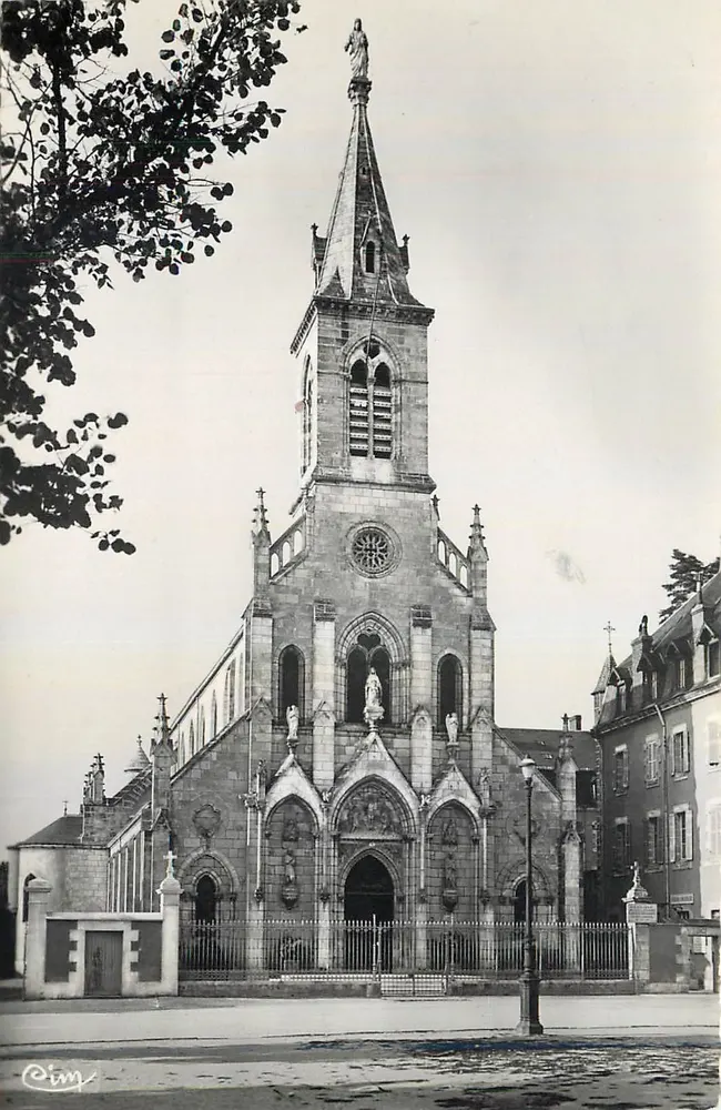 Issoudun (Indre) — Basilica of the Sacred Heart — Publisher Cim - Front