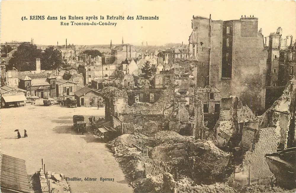 Reims in den Ruinen nach dem Rückzug der Deutschen — Rue Tronson-du-Coudray — Thulllier, Verlag Epernay - Vorderseite