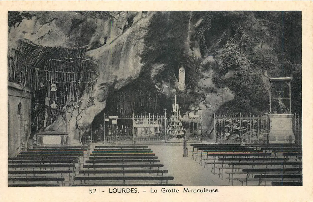 Lourdes - A Gruta Milagrosa — Edição Photo Renault, n°52 - Frente