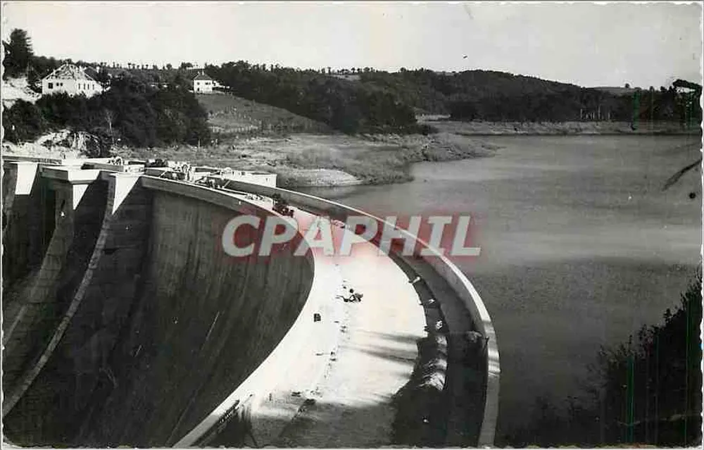 Barragem de St-Etienne-Cantalès — Cantal — Foto BOS, n°2 - Frente