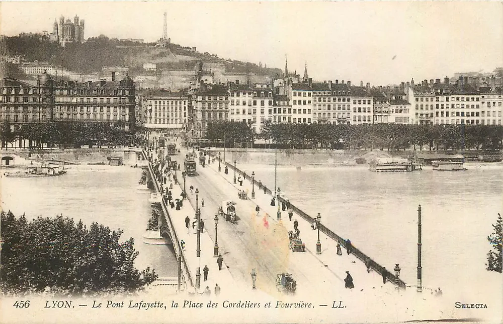 LYON — Der Lafayette-Brücke, die Place des Cordeliers und Fourvière — LL. — Sélecta - Vorderseite