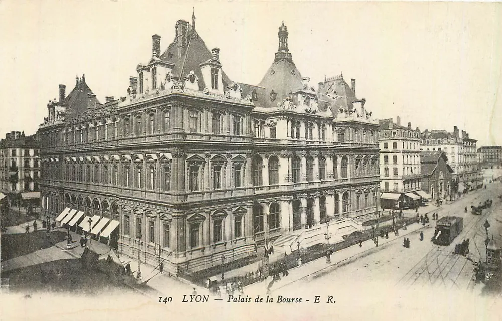 LYON — Palácio da Bolsa — E R. — n° 140 - Frente