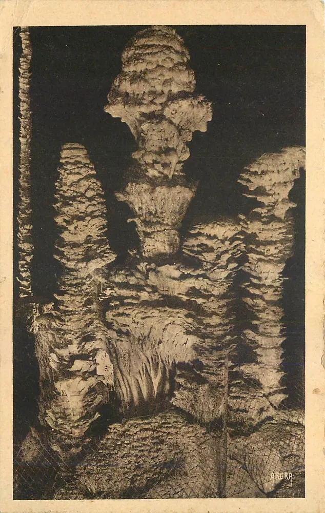 Grottes de l'Aven Armand — Aven Armand — Arts Graphique Doullouse - Frente