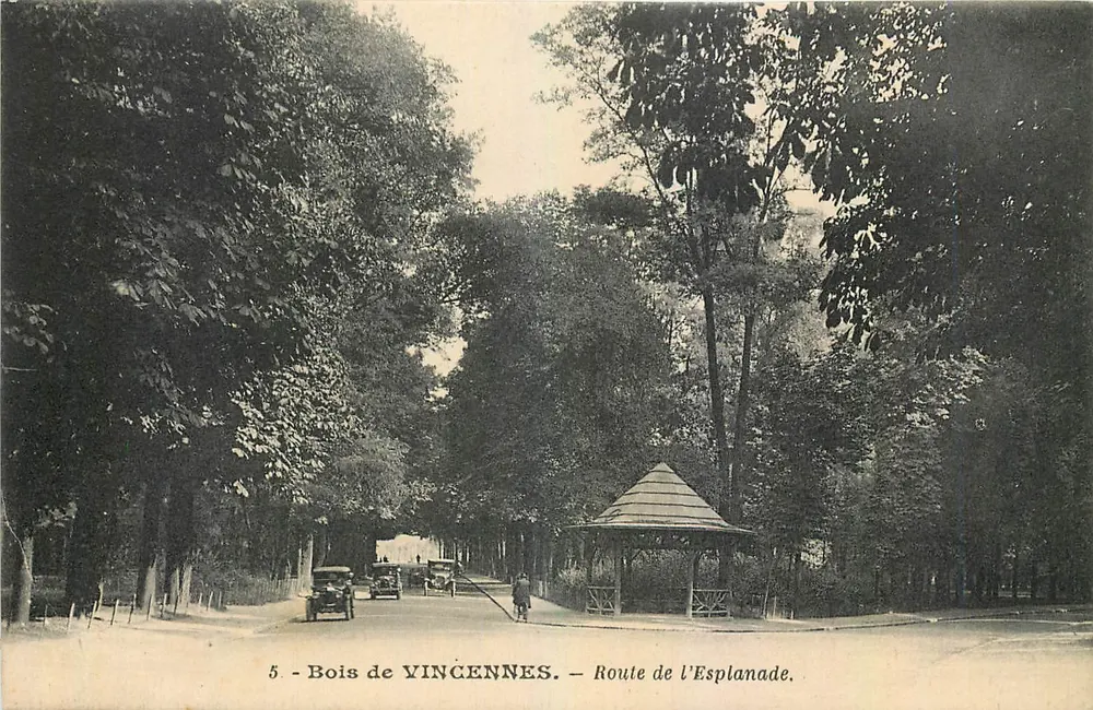 Bois de Vincennes — Rua da Esplanada — Editor: Ruf & Ferré, Paris - Frente
