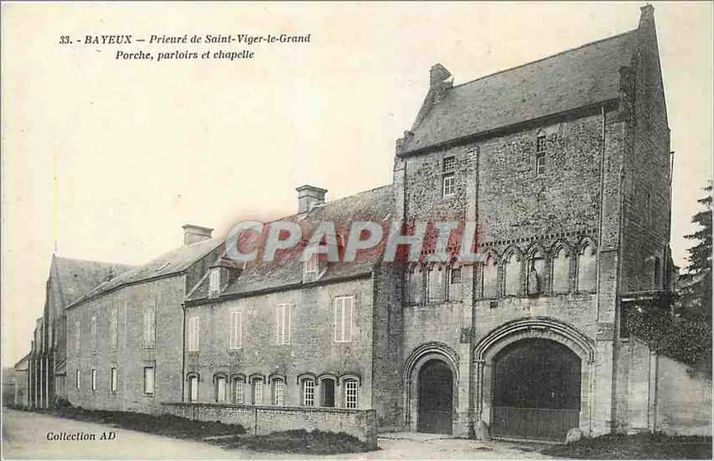 Bayeux — Priorado de Saint-Viger-le-Grand — Portal, salas de reunião e capela - Frente