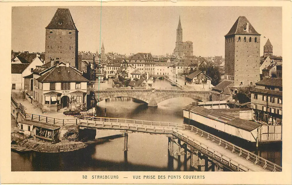 Strasbourg — Vue prise des ponts couverts — n° 52 - Recto