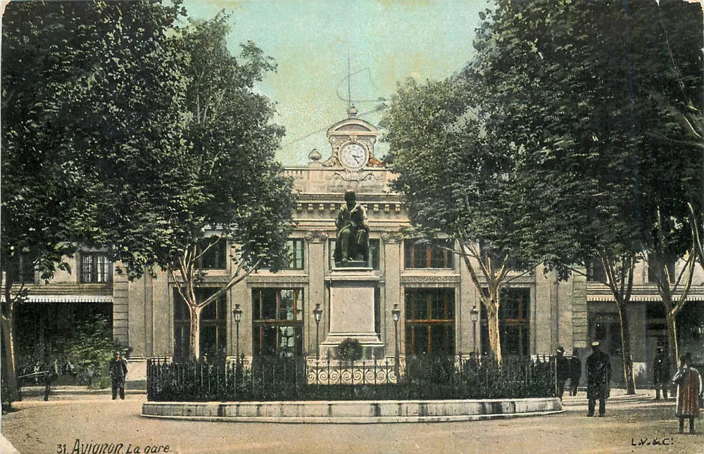 Avignon — A estação — L.V. & Cie - Frente