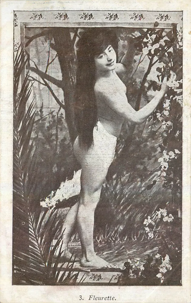Fleurette — nymphette nuá em um jardim — série 3, editor desconhecido - Frente